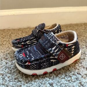 Twisted X Hooey Driver Moc